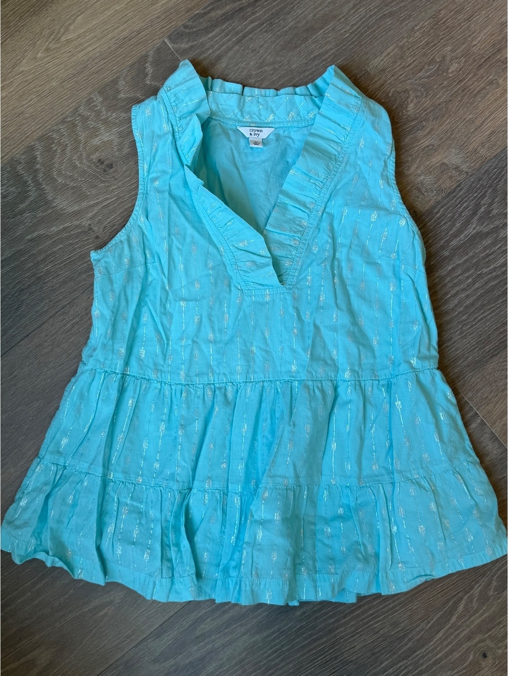 Crown & ivy teal and metallic sleeveless coastal grandma top lightweight